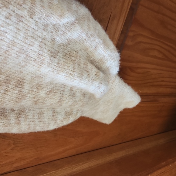 Time and Tru Sweater - Picture 3 of 5